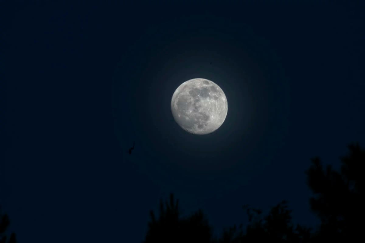 5-shot HDR exposure bracket of the June 12 moon