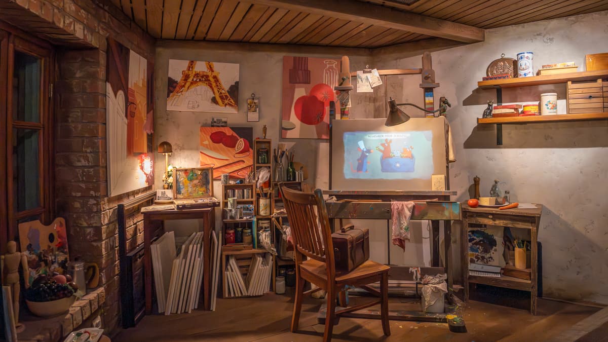 Remy's studio | SDR (JPG) | Sony a7R IVA | Sony 16-35mm PZ | 1/160 sec, f/4, ISO 10000