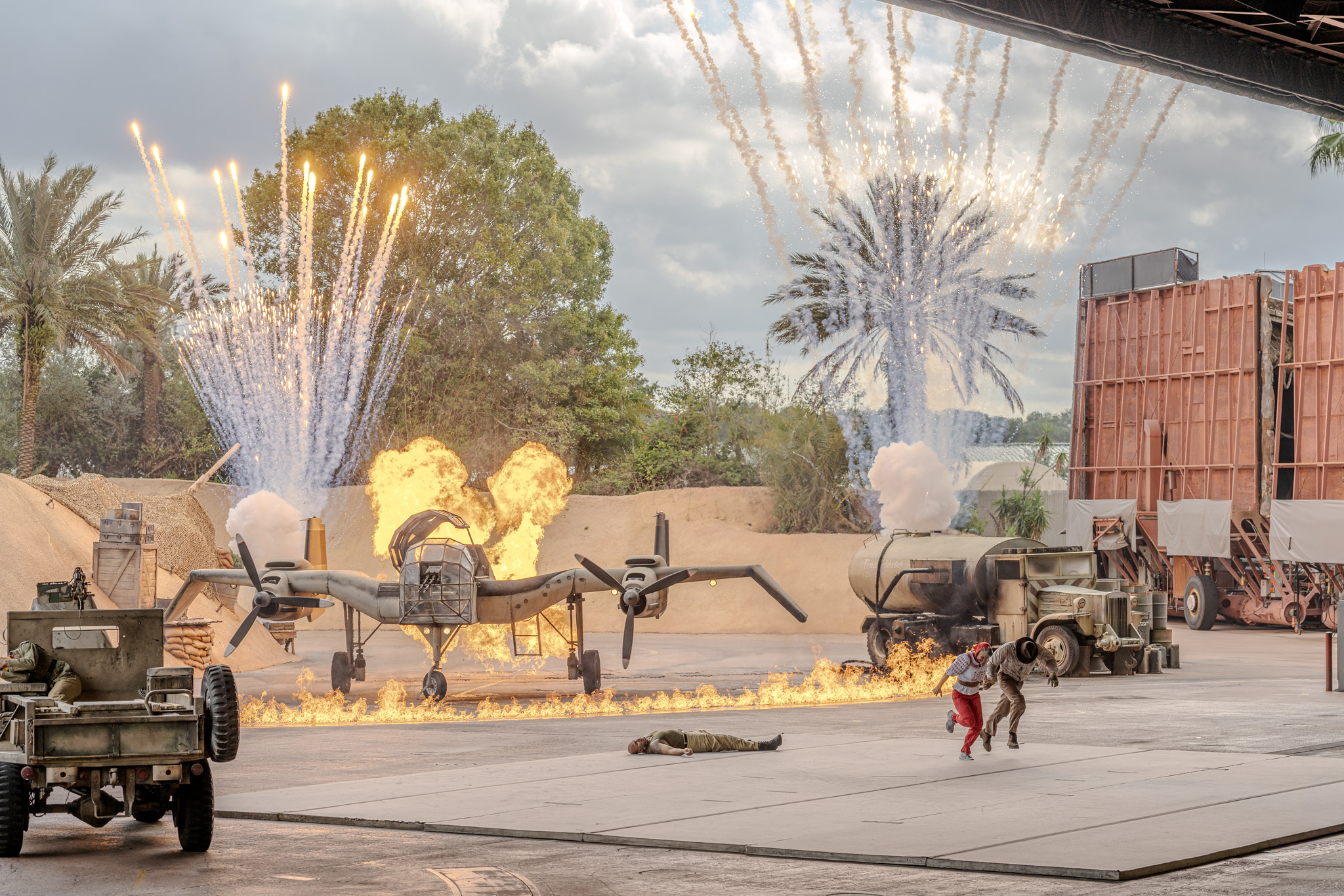 An explosion during Indiana Jones Stunt Spectacular. HDR (JPG) | Sony a7R IVA | Tamron 35-150mm | 1/1250 sec, f/4, ISO 160